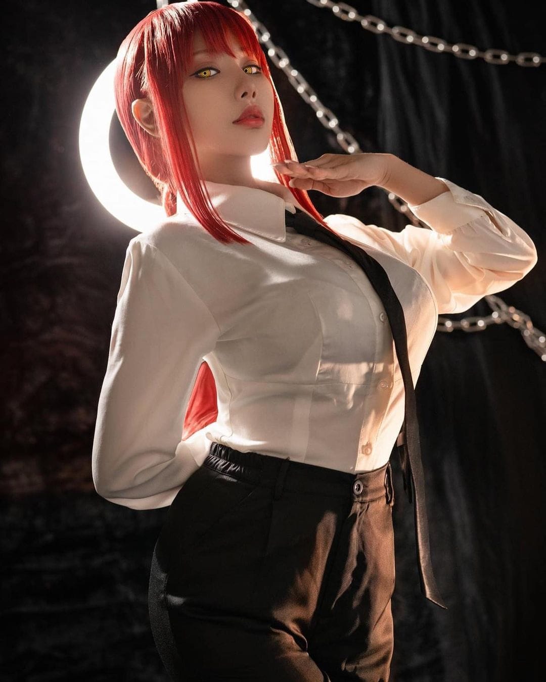 Makima cosplay, photography by Hane Ame