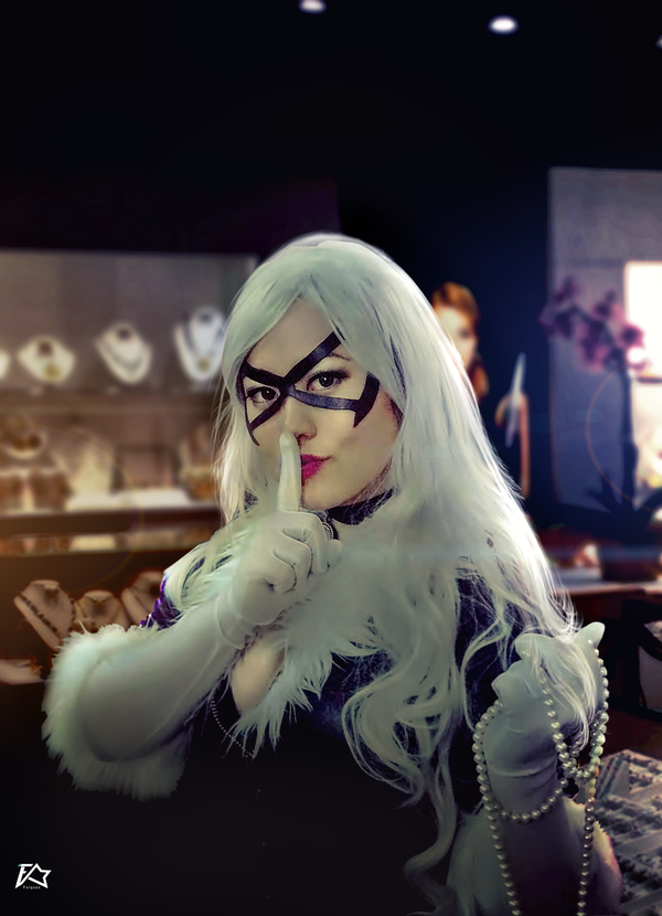 Cosplay Cafe 31: Exot1c Dynasty