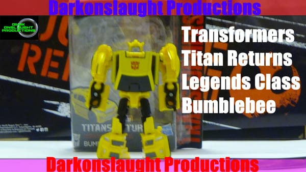 Review: Transfomers Titan Returns Legends Class Bumblebee