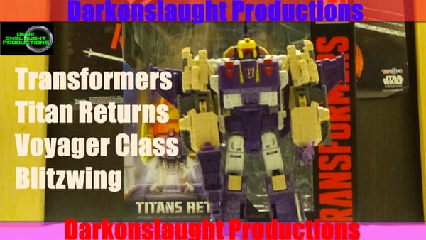 Review: Transformers Titan Returns Voyager Class Blitzwing