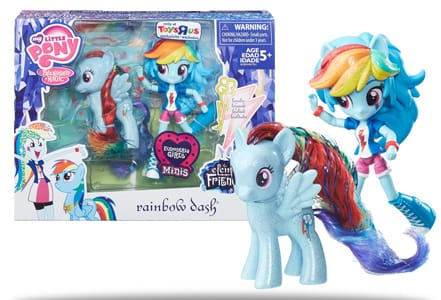 SDCC 2016 Toysrus Entertainment Earth Elements of Harmony Rainbow Dash