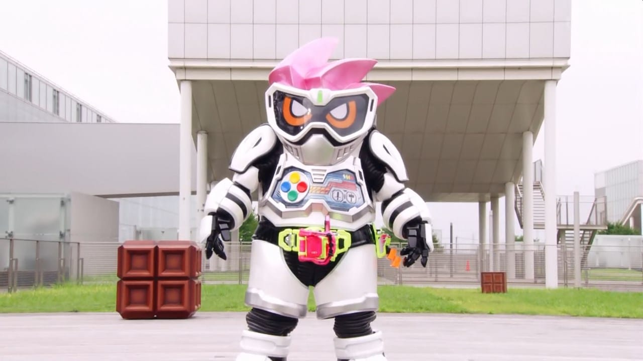 excite-subs-kamen-rider-ex-aid-01-hd-1bafbda3-mkv_snapshot_15-20_2016-10-04_17-34-53