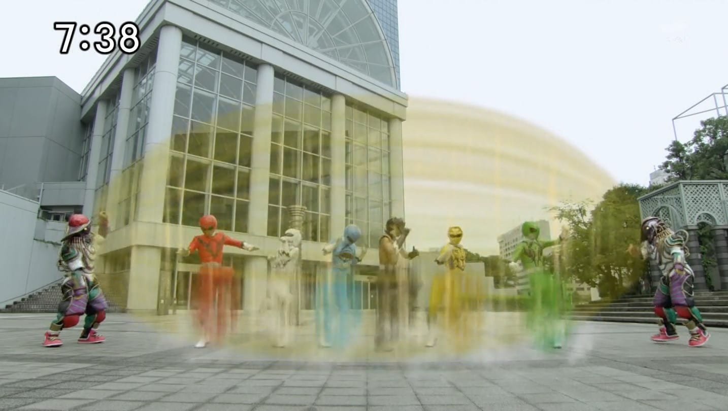 over-time-animal-sentai-zyuohger-37-f3f7017e-mkv_snapshot_06-37_2016-11-18_18-09-57