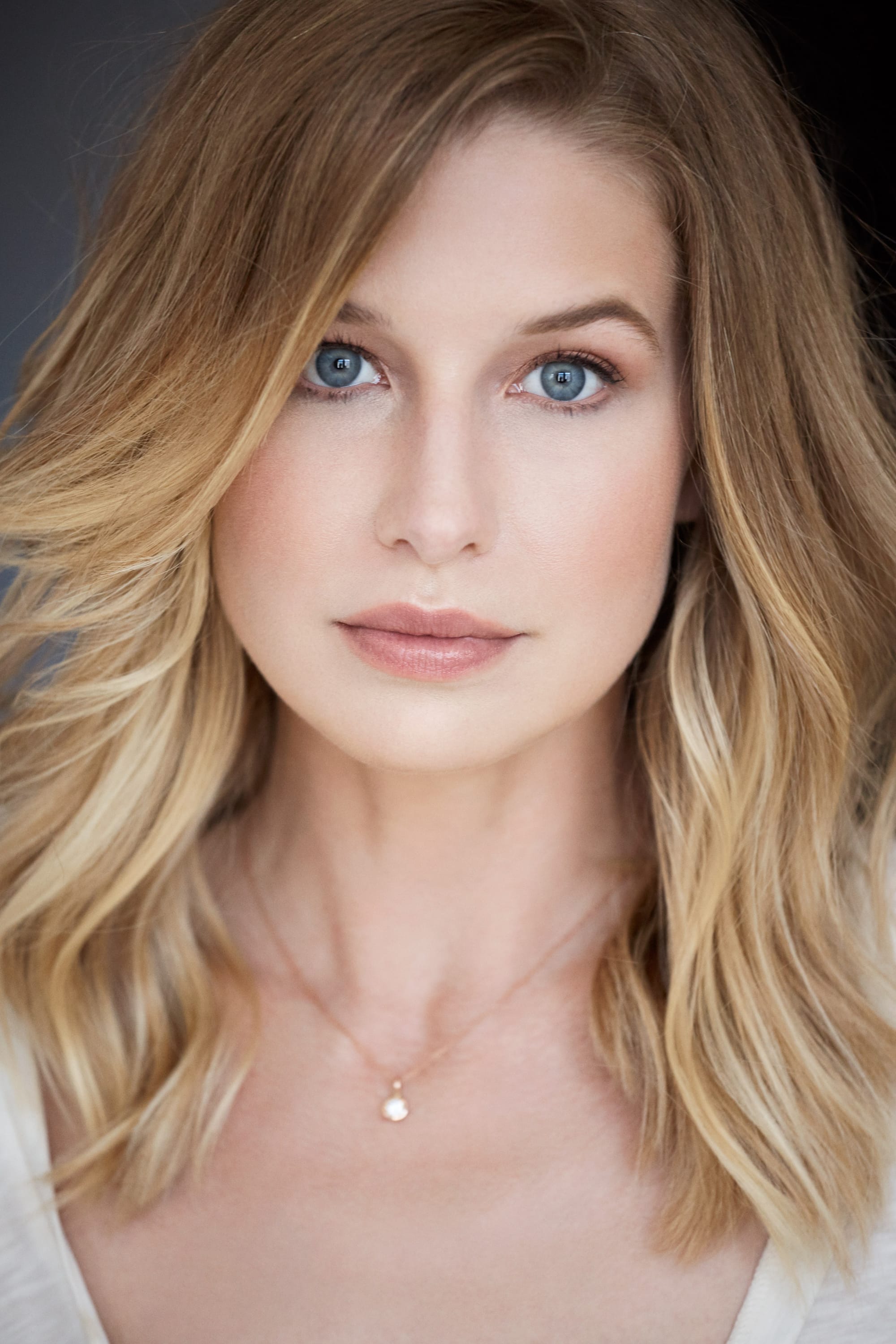 ellen-woglom-headshot